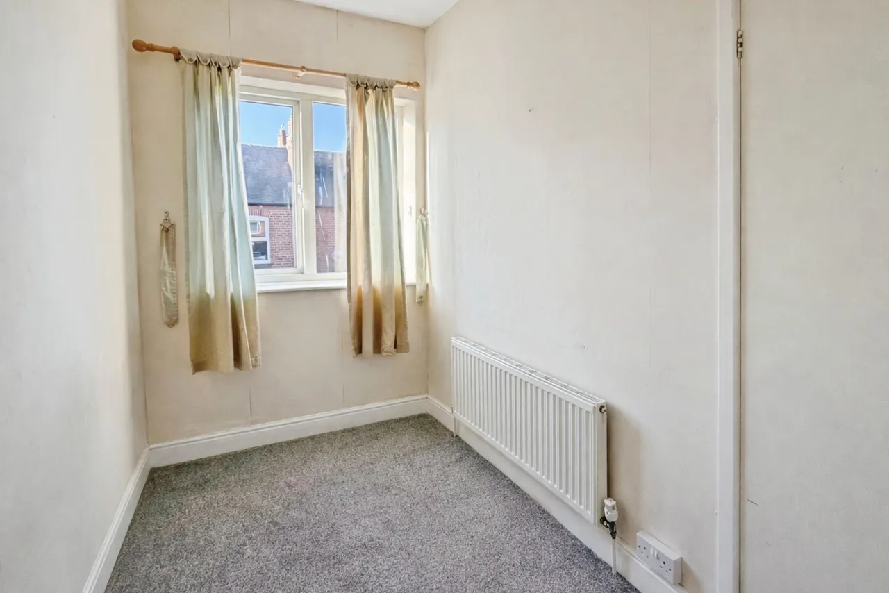 Woodleigh Avenue, Leeds, LS25, photo 9