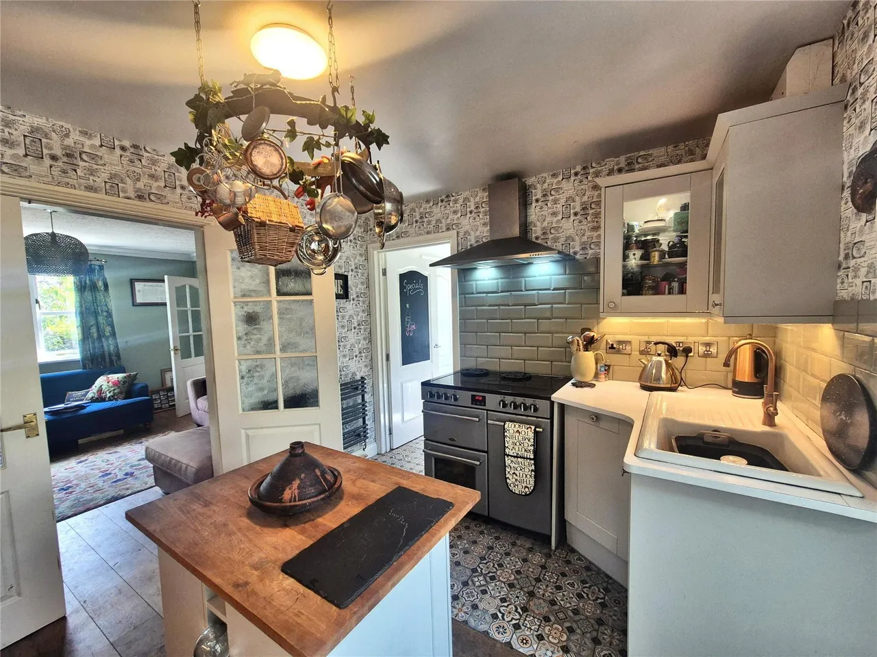 St. Marys Court, Overton, LL13, photo 4