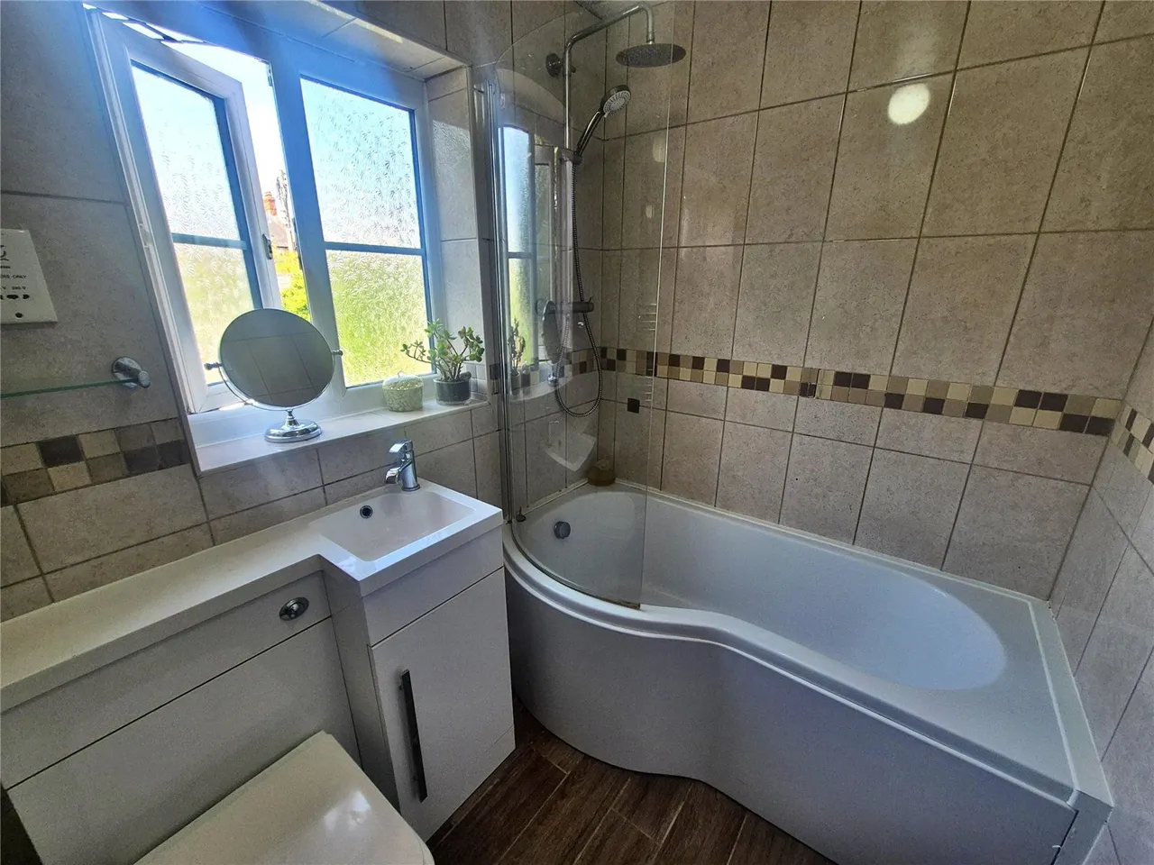St. Marys Court, Overton, LL13, photo 16