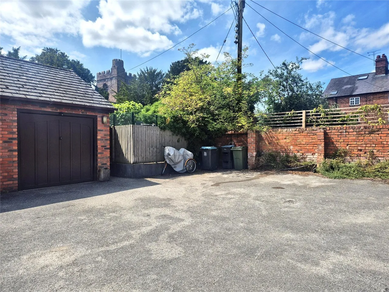 St. Marys Court, Overton, LL13, photo 23