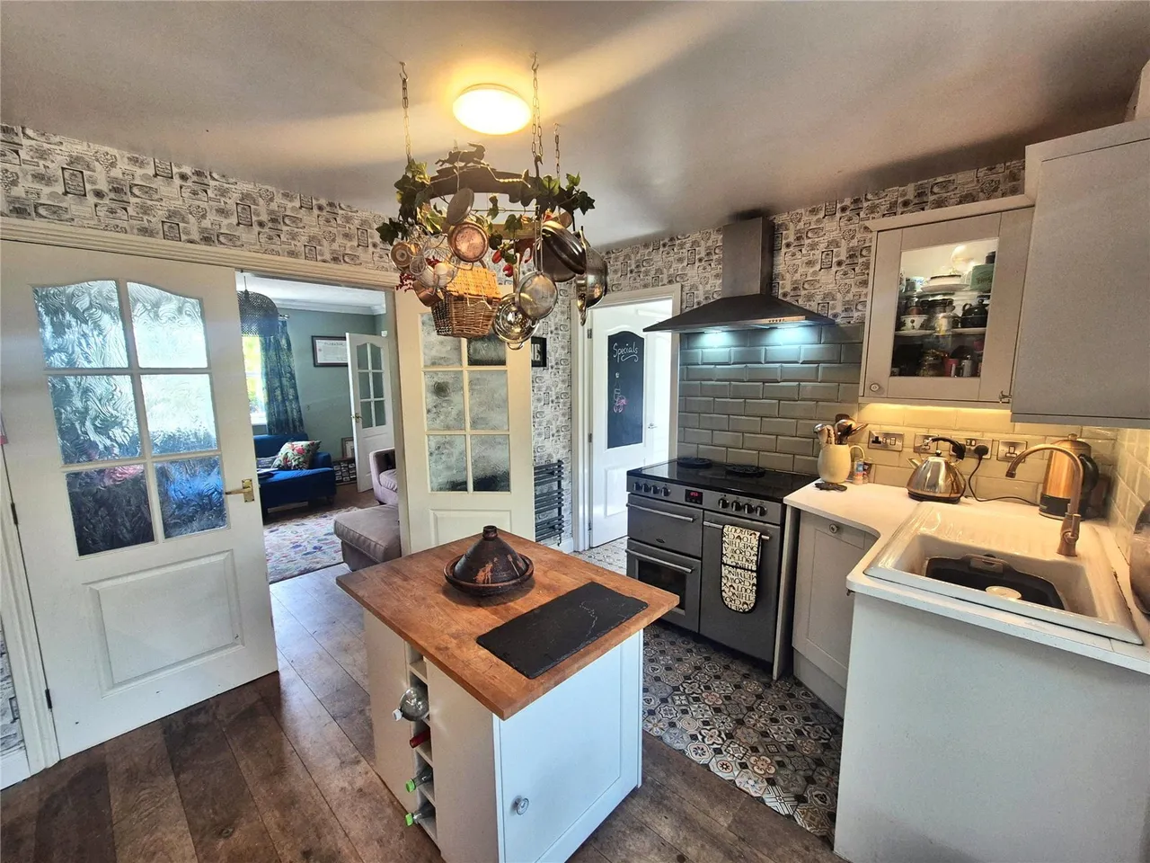 St. Marys Court, Overton, LL13, photo 8