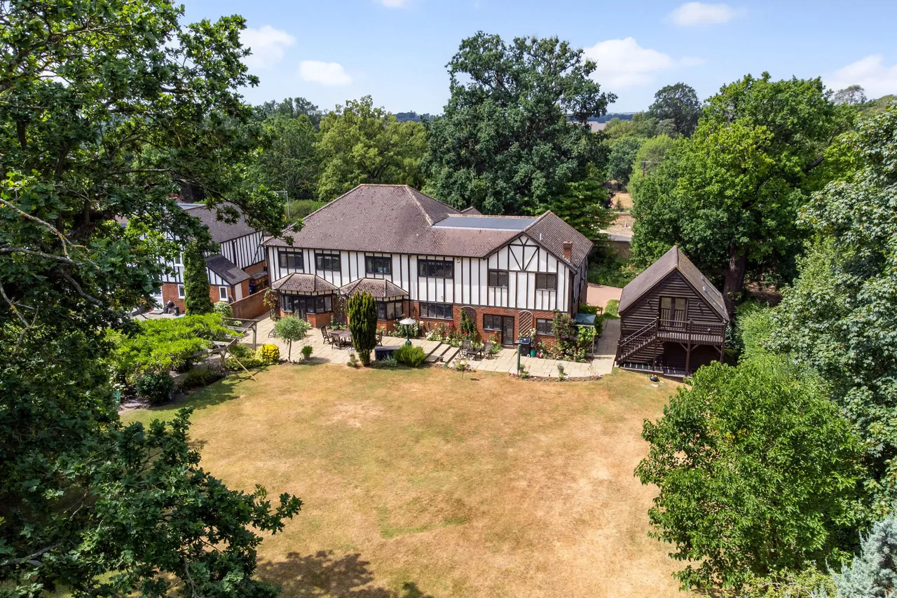 5 bed house for sale — Ware Park, Ware, SG12