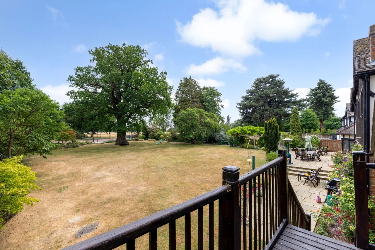 Ware Park, Ware, SG12, photo 14