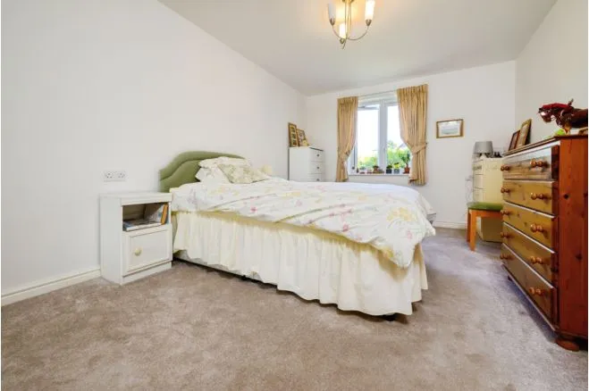 Avenue Road, Lymington, SO41, photo 9