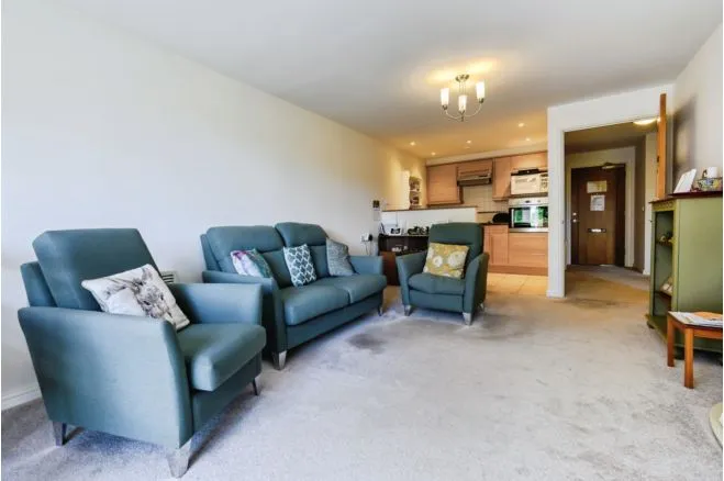 Avenue Road, Lymington, SO41, photo 16