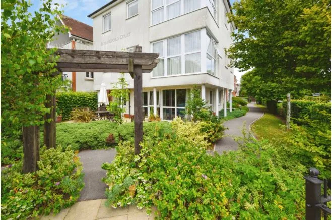 Avenue Road, Lymington, SO41, photo 13