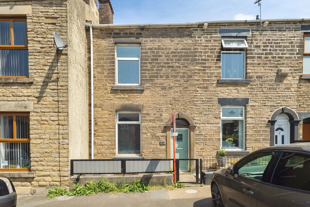 2 bed property for sale — Mottram Road, Stalybridge, Greater Manchester, SK15