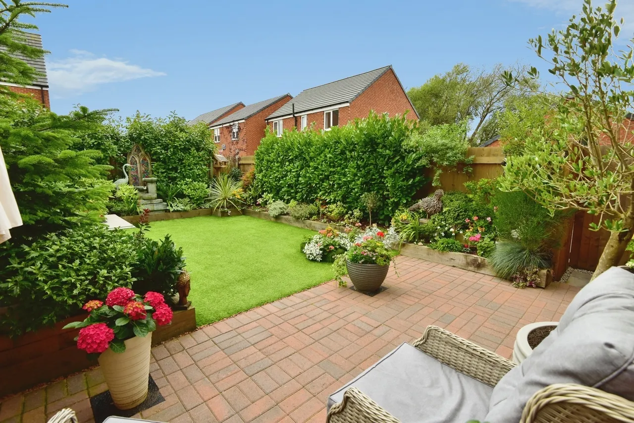 Comfrey Avenue, SANDBACH, Cheshire, CW11, photo 19