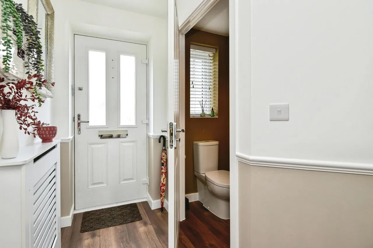 Comfrey Avenue, SANDBACH, Cheshire, CW11, photo 12