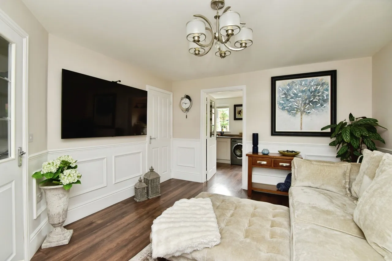 Comfrey Avenue, SANDBACH, Cheshire, CW11, photo 6