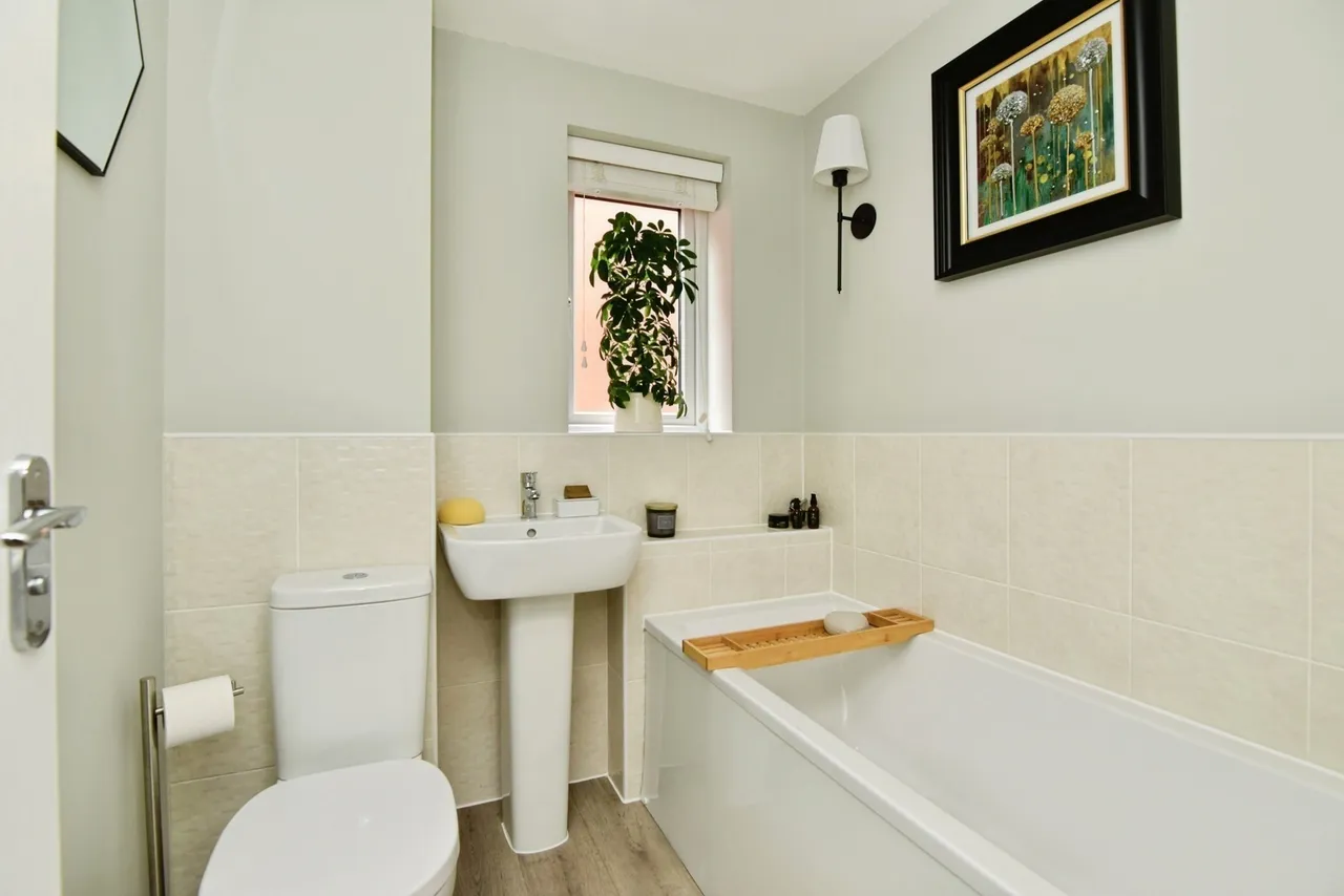 Comfrey Avenue, SANDBACH, Cheshire, CW11, photo 18