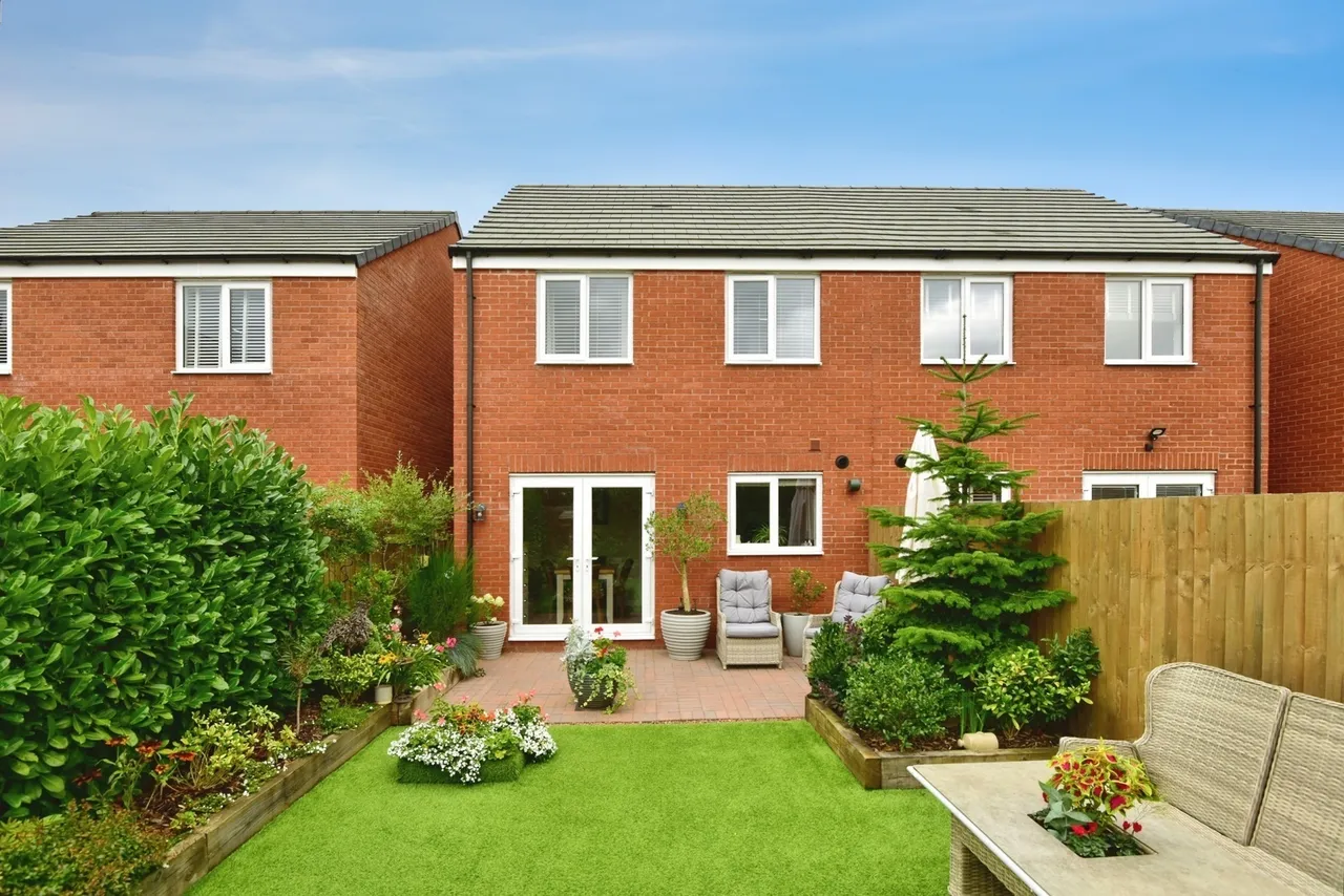 Comfrey Avenue, SANDBACH, Cheshire, CW11, photo 22