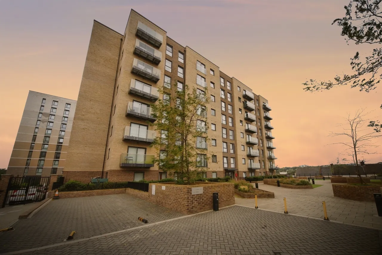 Stirling Drive, Luton, LU2, photo 14