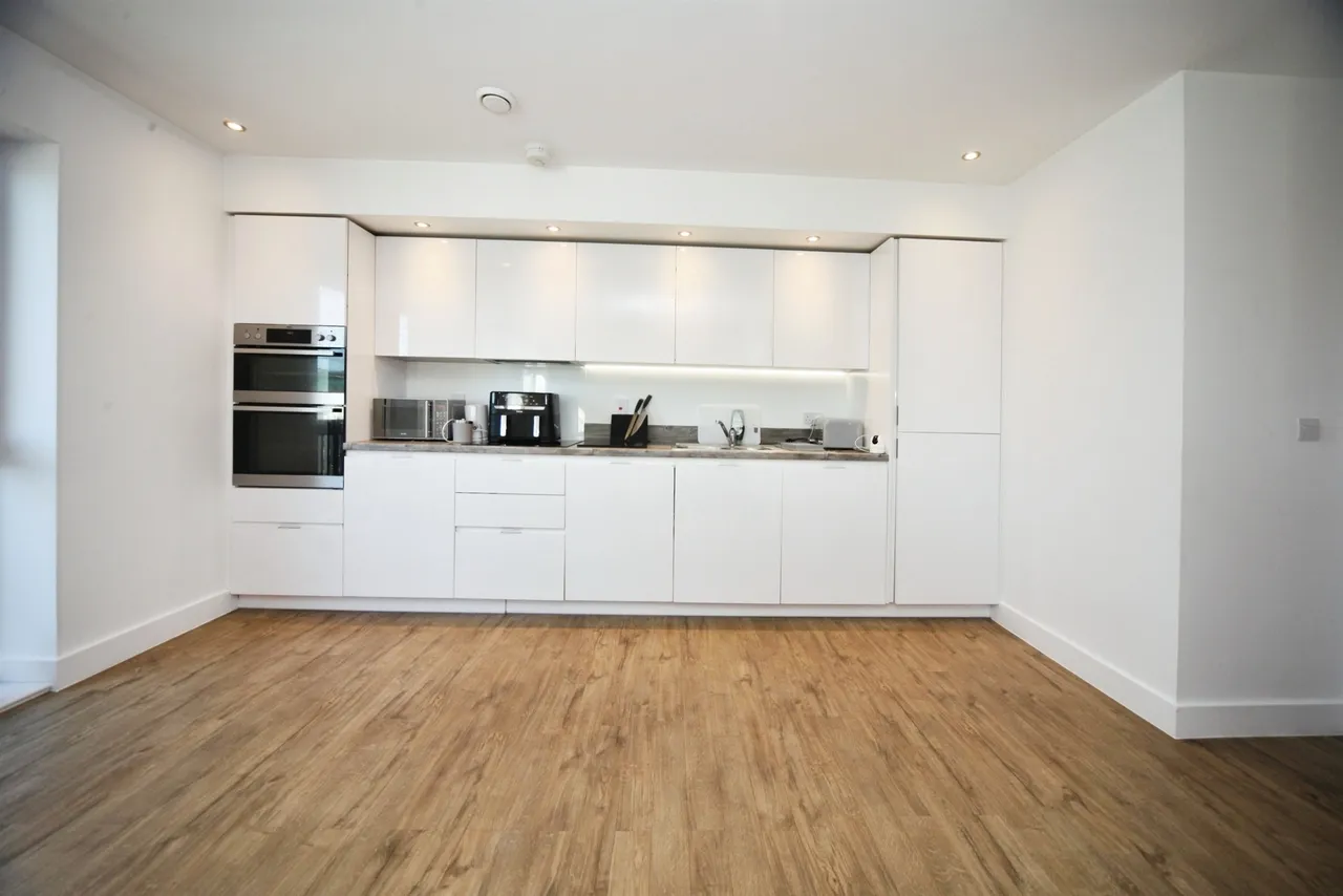 Stirling Drive, Luton, LU2, photo 2
