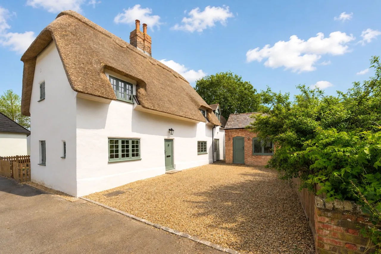 Smithfield End, Swanbourne, MK17, photo 28