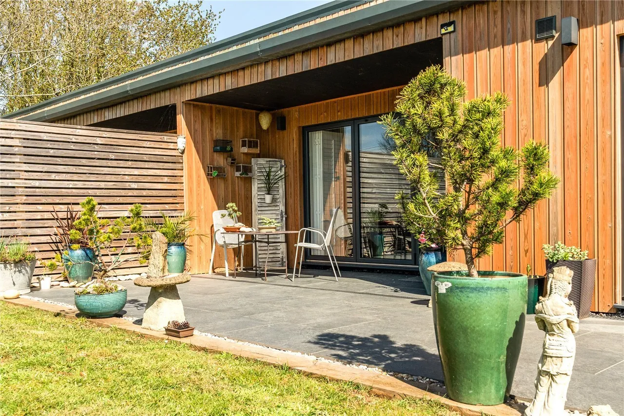 North Perrott, Crewkerne, TA18, photo 9