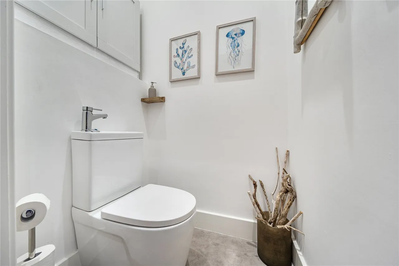 North Perrott, Crewkerne, TA18, photo 18