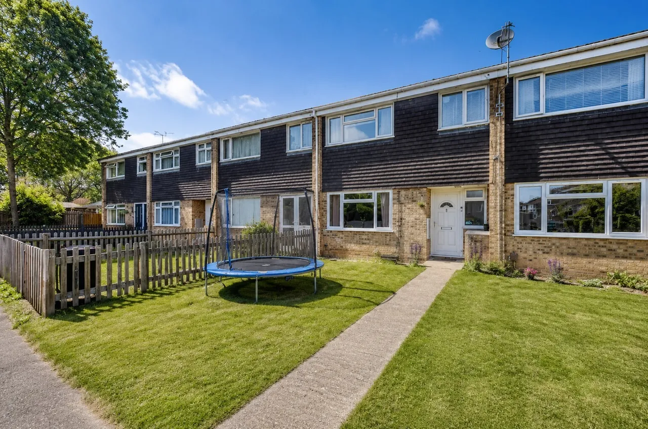 3 bed house for sale — The Paddock, Calmore, Southampton