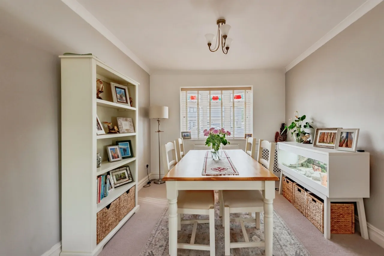 Althorne Road, Redhill, photo 5
