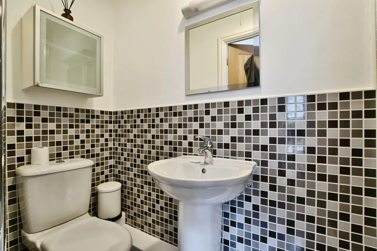 Lawnhurst Avenue, Wythenshawe, Manchester, M23, photo 23