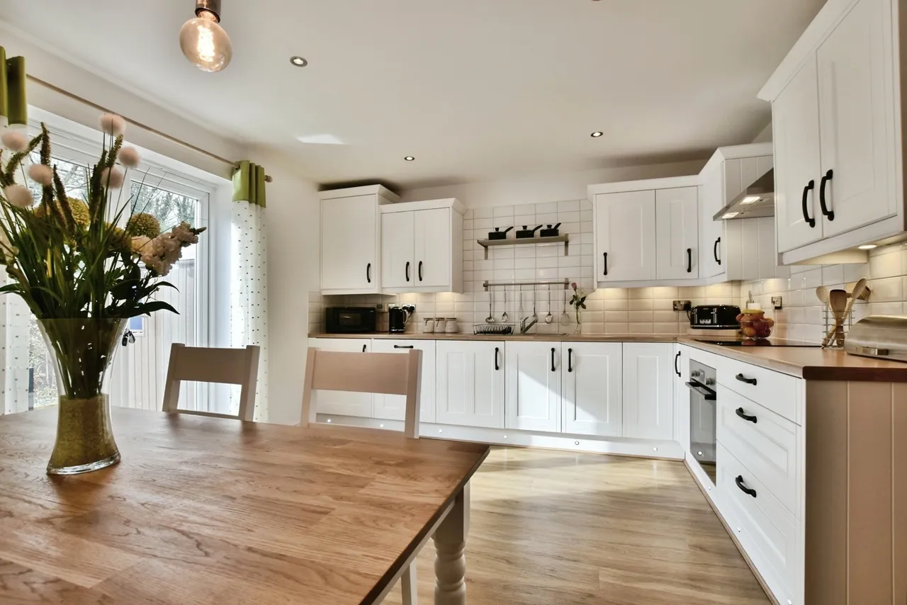 Lawnhurst Avenue, Wythenshawe, Manchester, M23, photo 15