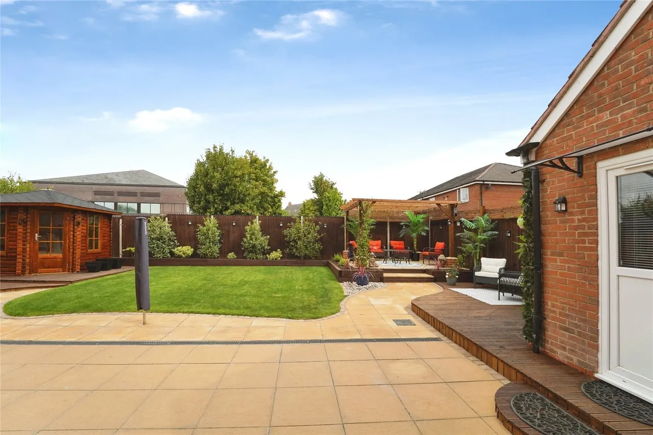 Greenways, Gloucester, Gloucestershire, GL4, photo 25