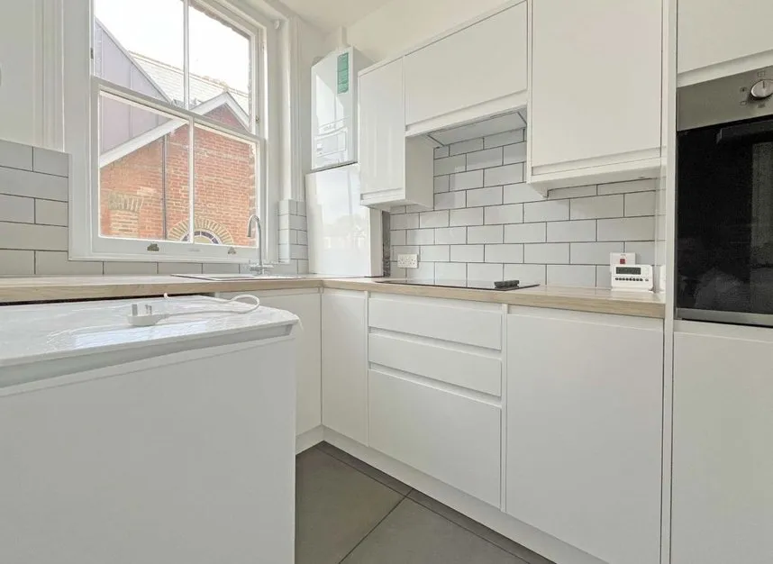 East Acton Lane, Acton, W3, photo 4