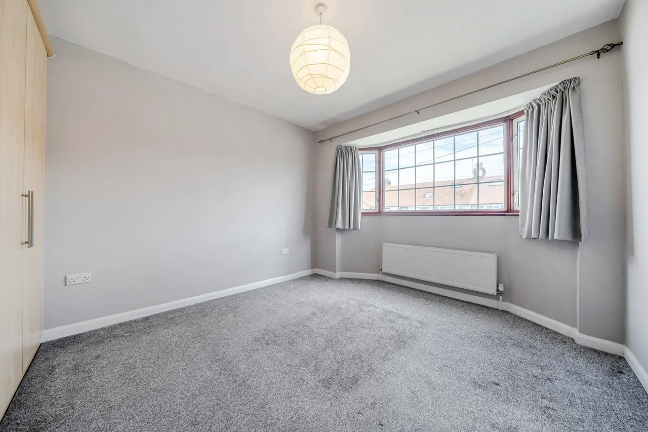 Bearstead Rise, SE4, photo 15