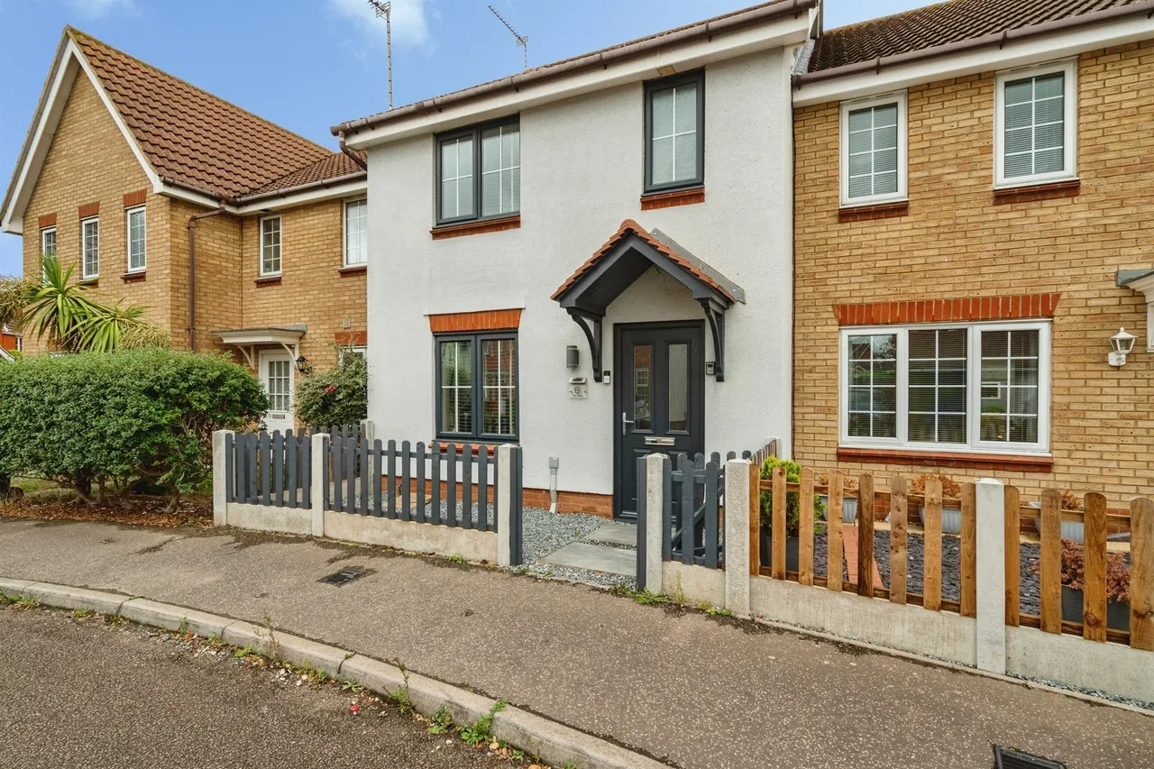 3 bed house for sale — Salk Road, Gorleston, Great Yarmouth