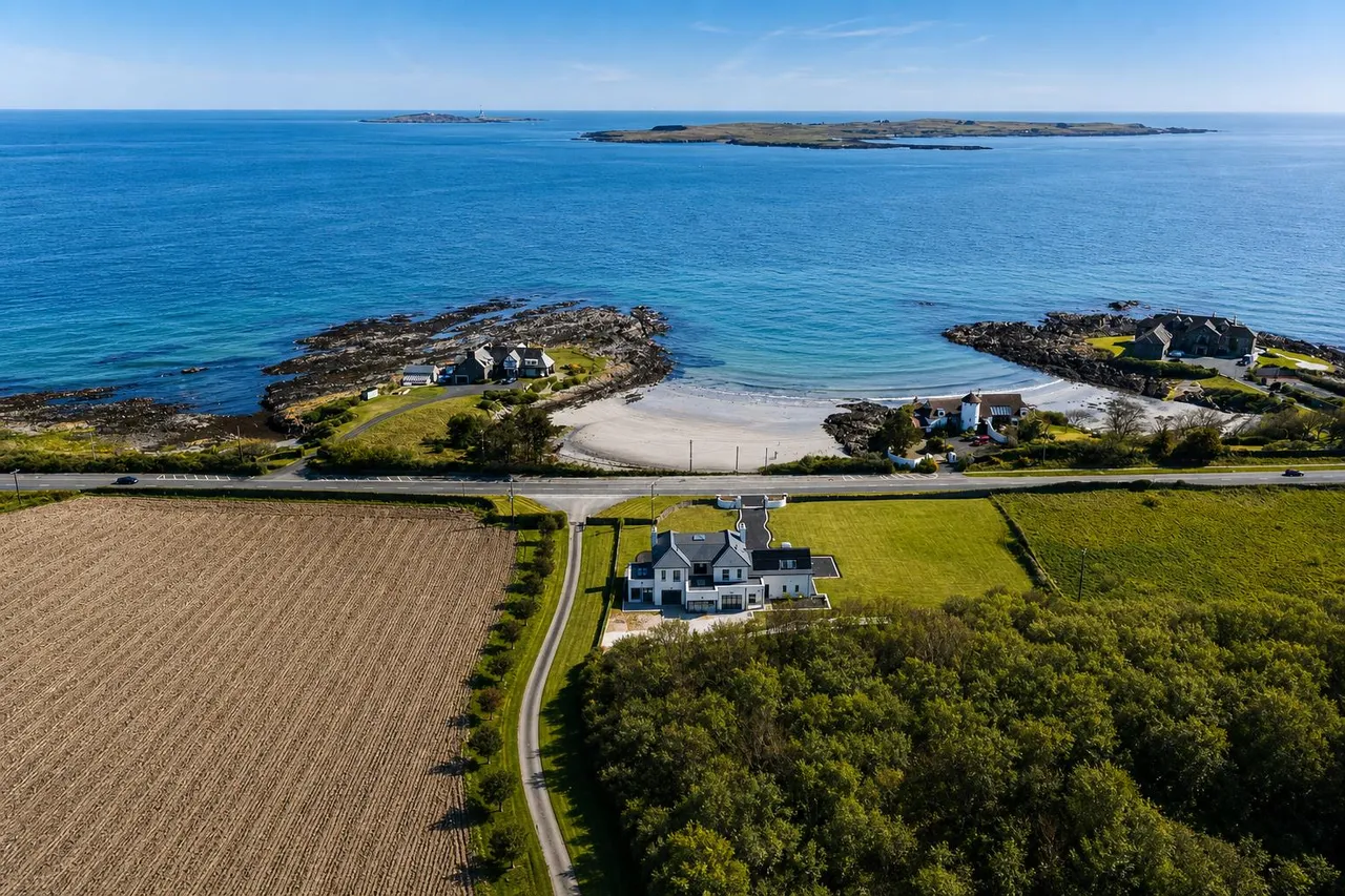 5 bed house for sale, Warren Road, Donaghadee, BT21