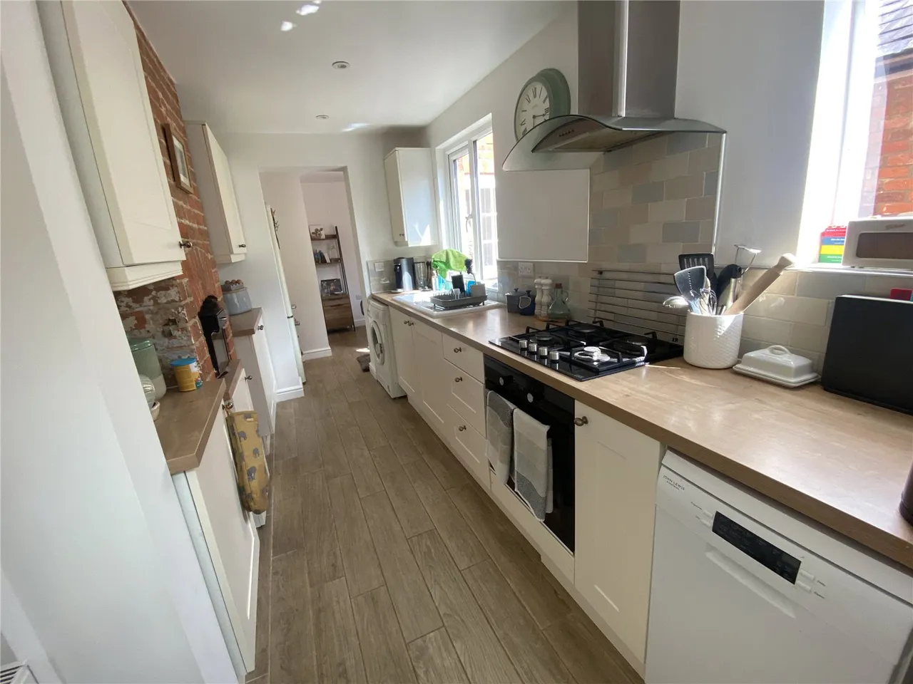 Albion Place, Hartley Wintney, Hampshire, RG27 8RL, photo 3