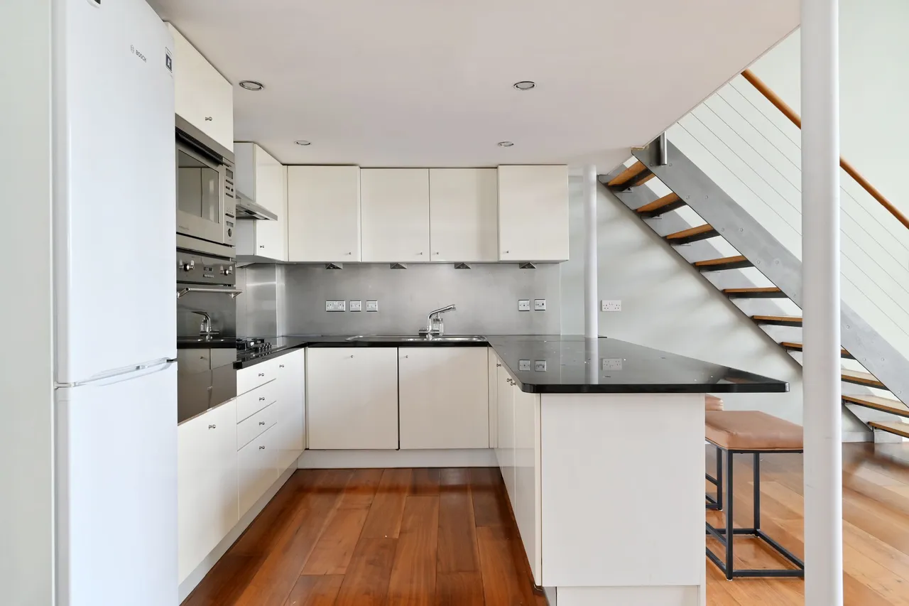 Peterborough Road, SW6, photo 2