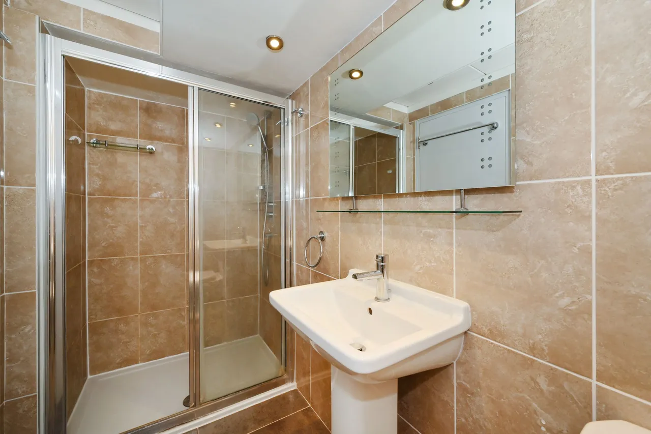 Peterborough Road, SW6, photo 14