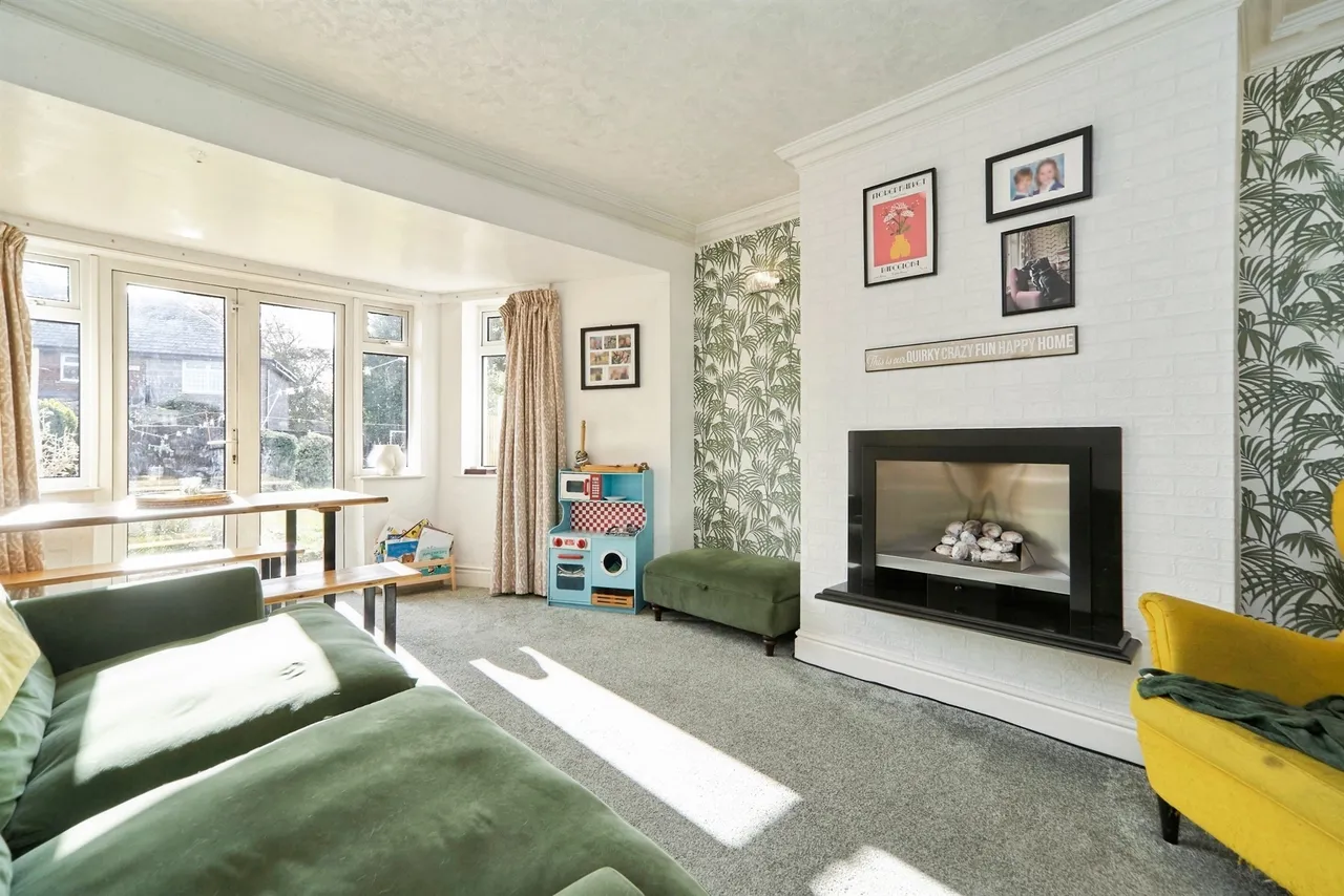 West Park, Pudsey, LS28, photo 7