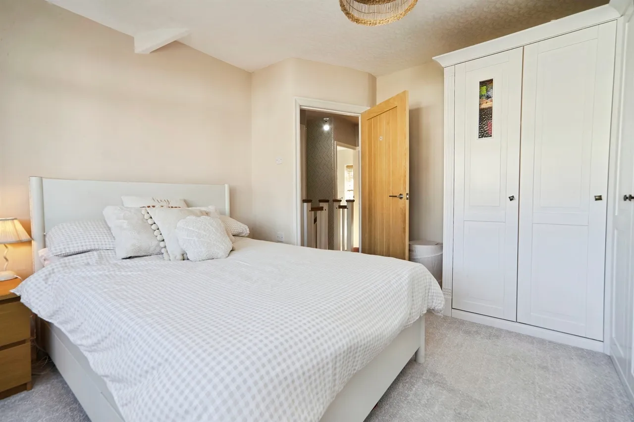West Park, Pudsey, LS28, photo 12