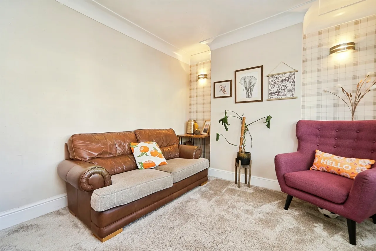 West Park, Pudsey, LS28, photo 8