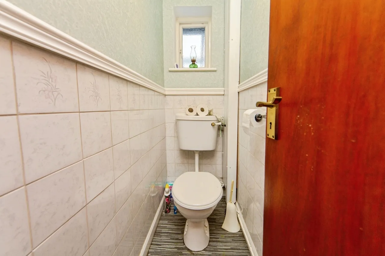 Seaview Avenue, Eastham, CH62, photo 9