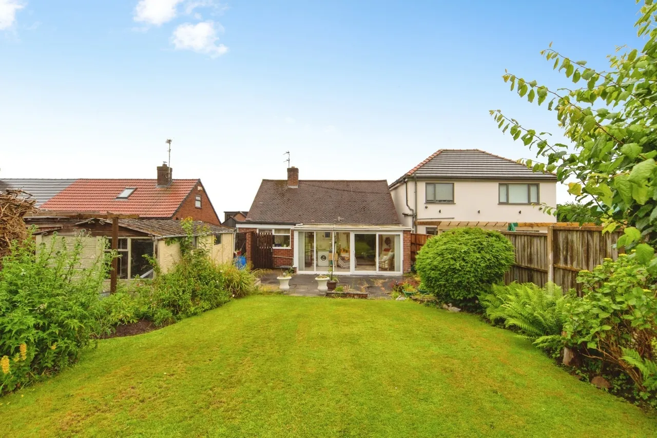 Seaview Avenue, Eastham, CH62, photo 2
