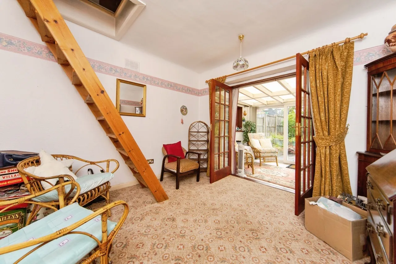 Seaview Avenue, Eastham, CH62, photo 10