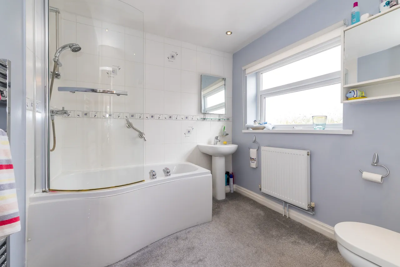 Alderton Drive, Ashton-In-Makerfield, WN4, photo 11