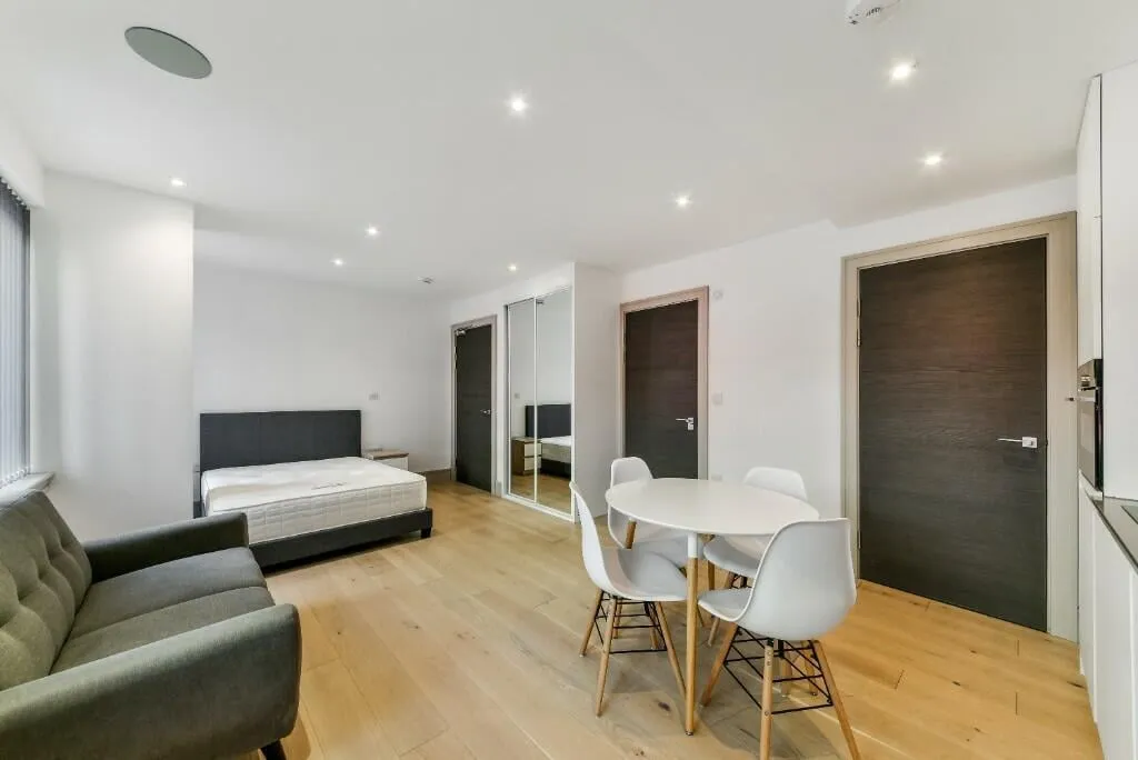 Kingsway, London, N12, photo 5