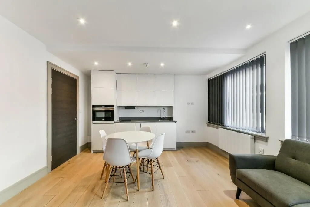 Kingsway, London, N12, photo 3