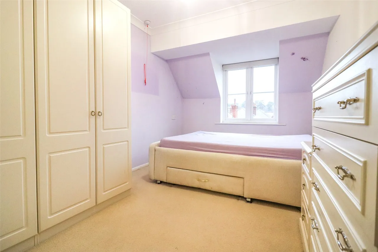 Pinewood Court, Fleet, Hampshire, GU51 3BG, photo 8