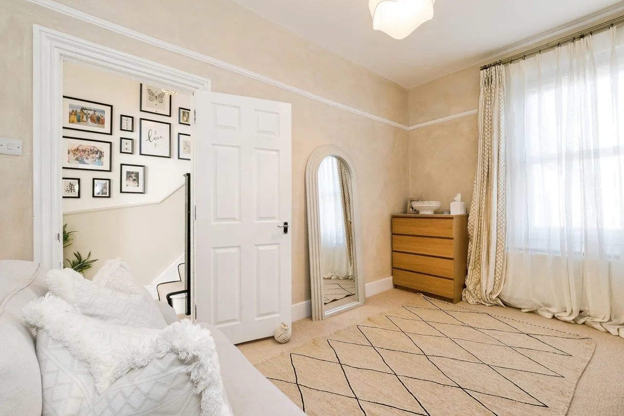 Malvern Road, East Ham, E6, photo 8