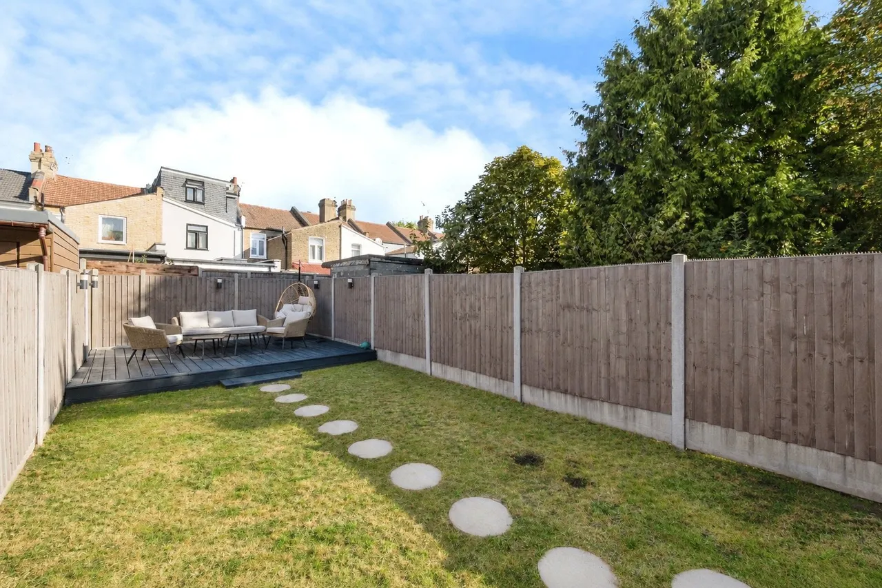 Malvern Road, East Ham, E6, photo 26