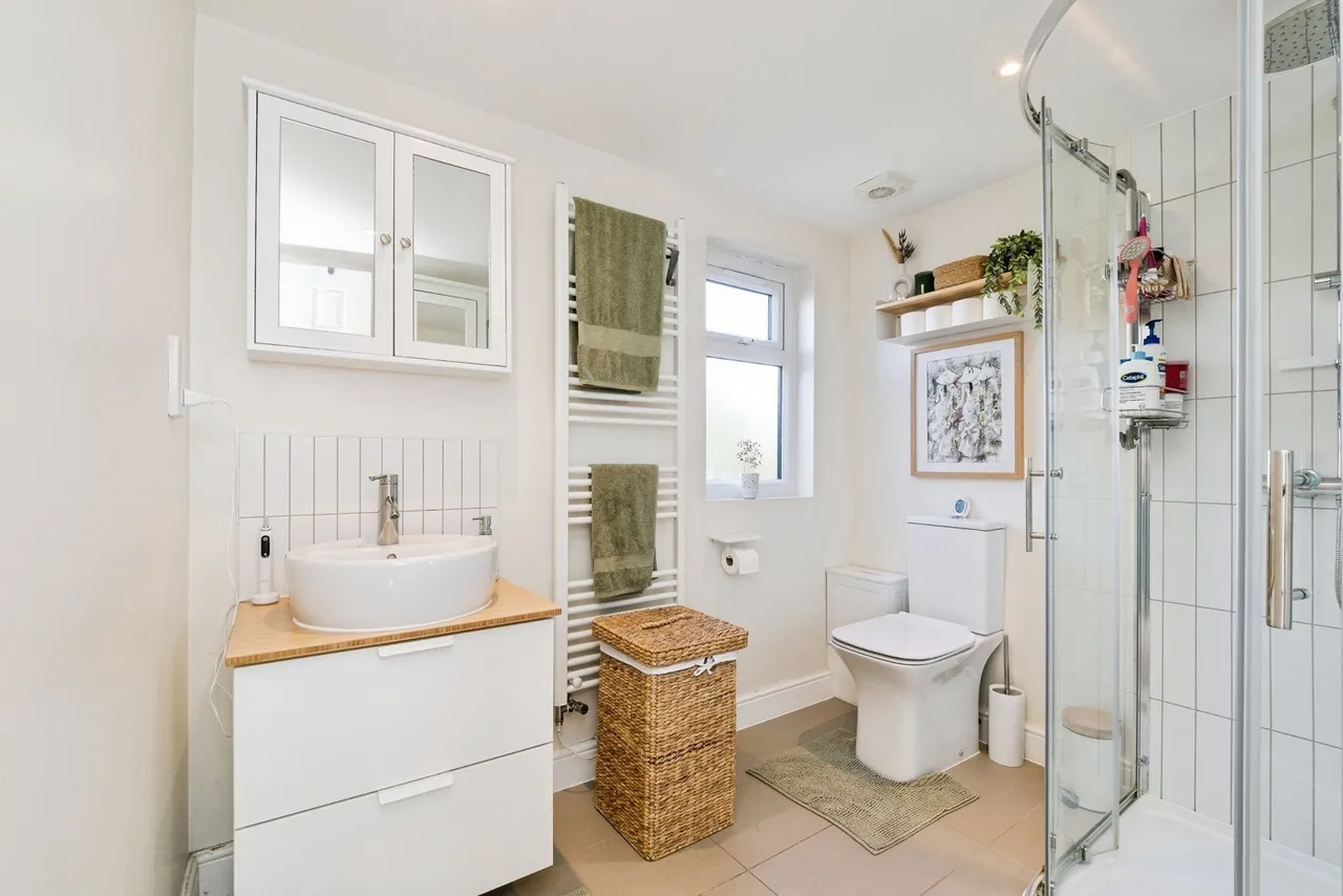 Malvern Road, East Ham, E6, photo 22
