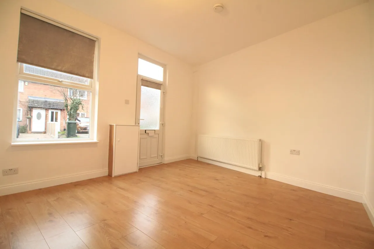 Beck Street, Carlton, NG4, photo 6