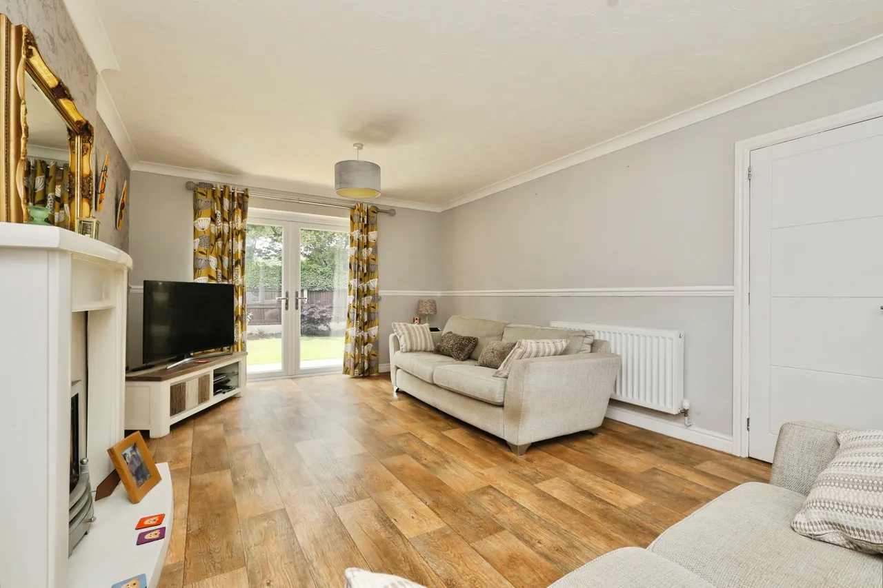 The Poplars, Whitwell, S80, photo 5