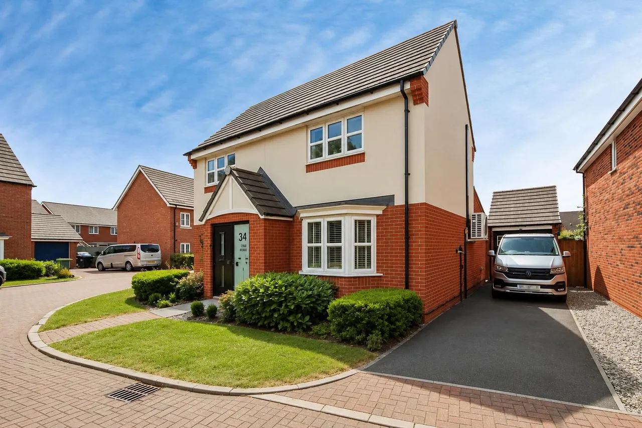 4 bed house for sale, Elder Avenue, Rugby, CV21