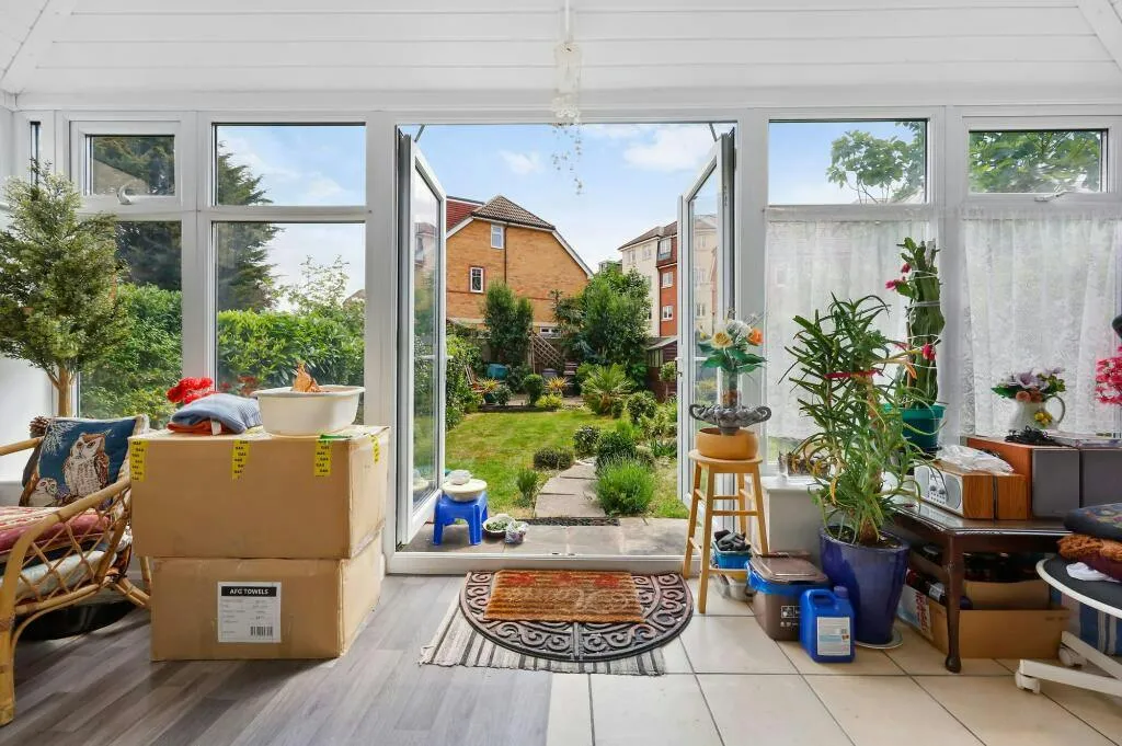 Central Road, Morden, SM4, photo 10